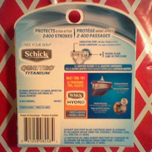 NEW Schick Quattro Titanium Shaving Razor blade 6 - Picture 3 of 7